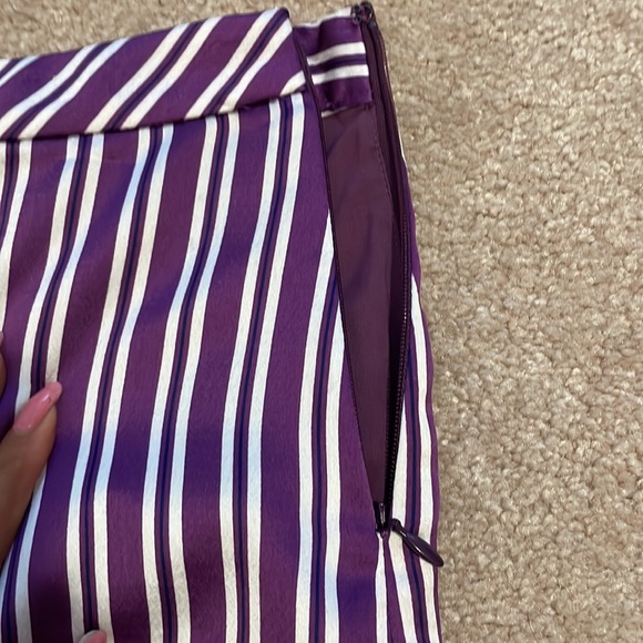 Banana Republic skirt in Satin - Picture 3 of 8